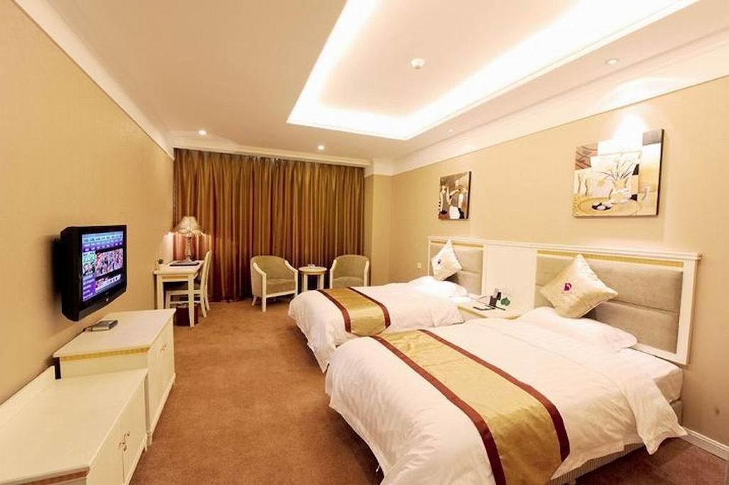 Dragon Hotel Chongqing Room photo