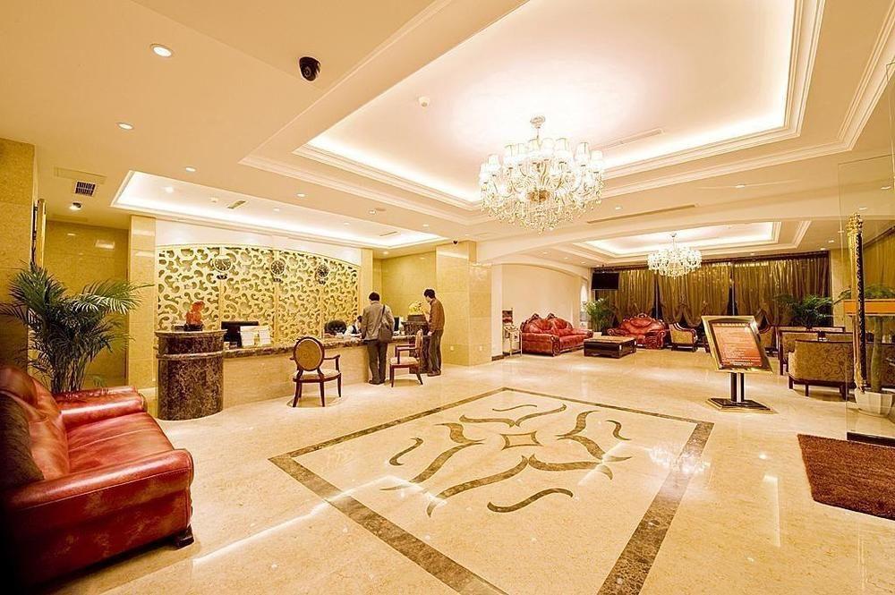 Dragon Hotel Chongqing Exterior photo